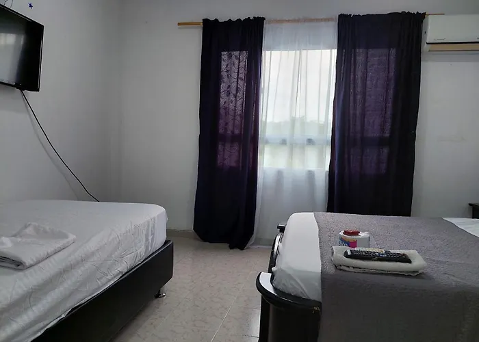 Hotel Media Luna